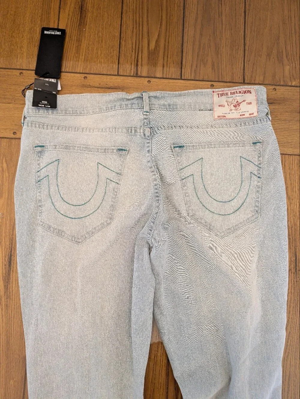 Men's True Religion Geno Relaxed Slim Fit  Distressed Jeans Size 36x32 NWT